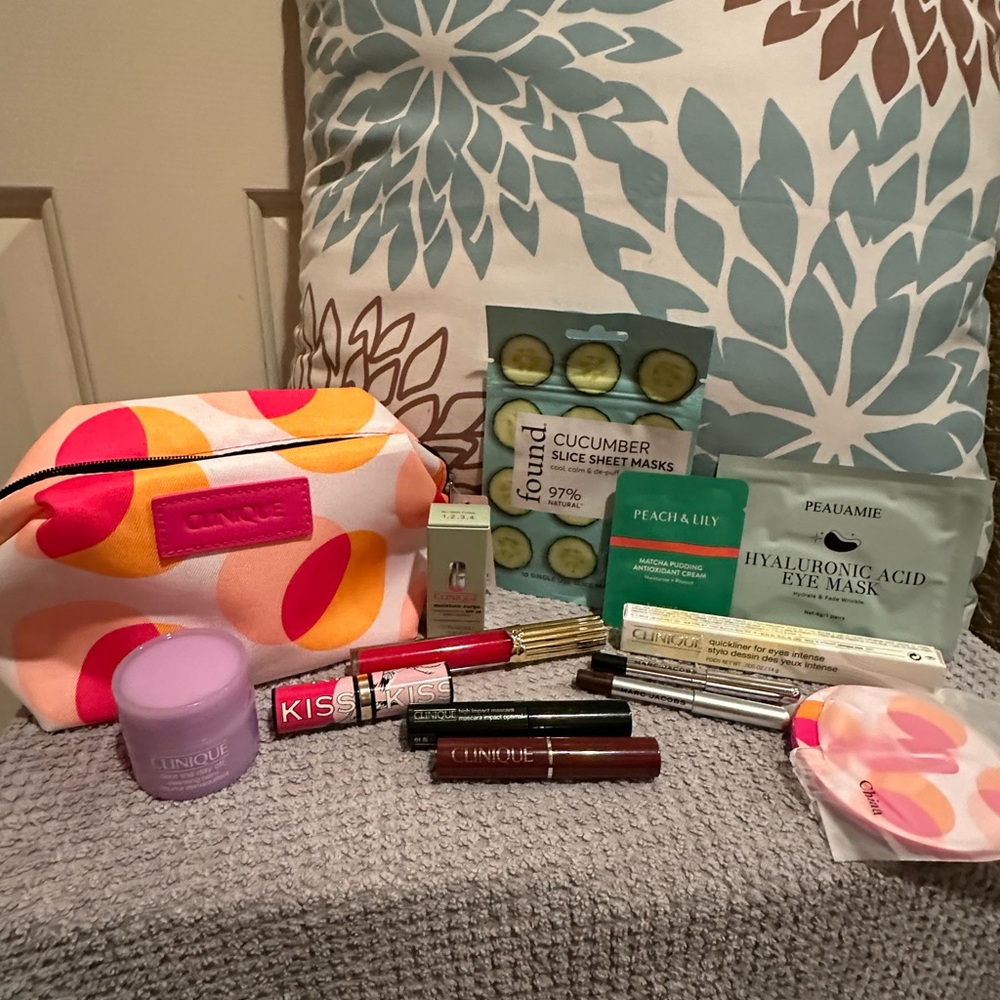 Clinique cosmetics and makeup bundle